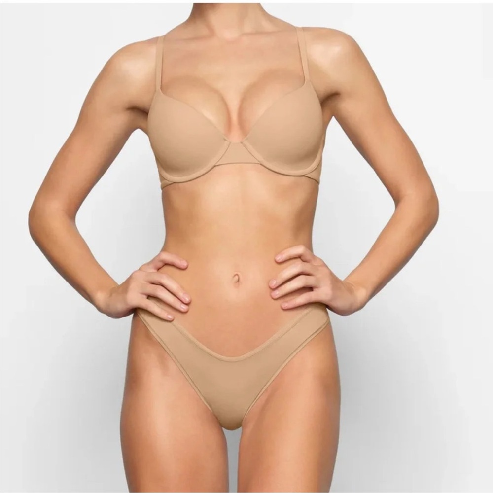 Skims‎ Fits Everybody T-shirt Demi Bra Ochre Size 40DD NWT